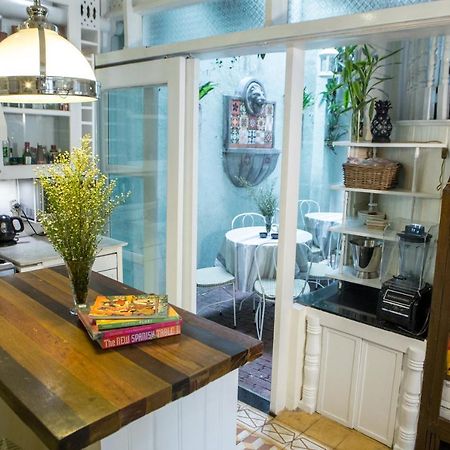 マカティ ラ カシータ メルセデス Bed & Breakfast エクステリア 写真