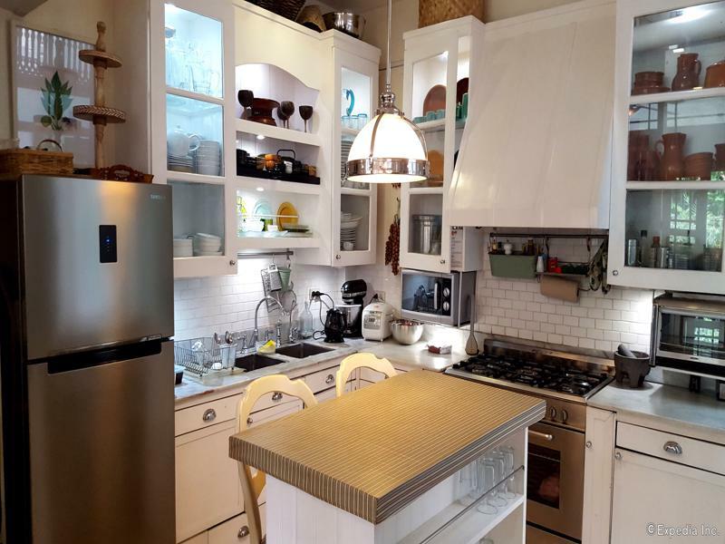 マカティ ラ カシータ メルセデス Bed & Breakfast エクステリア 写真